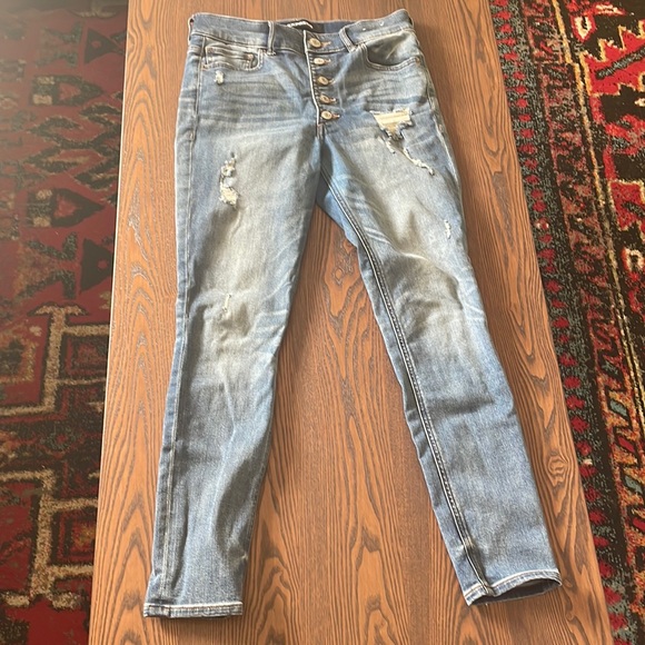 Express distressed jeans